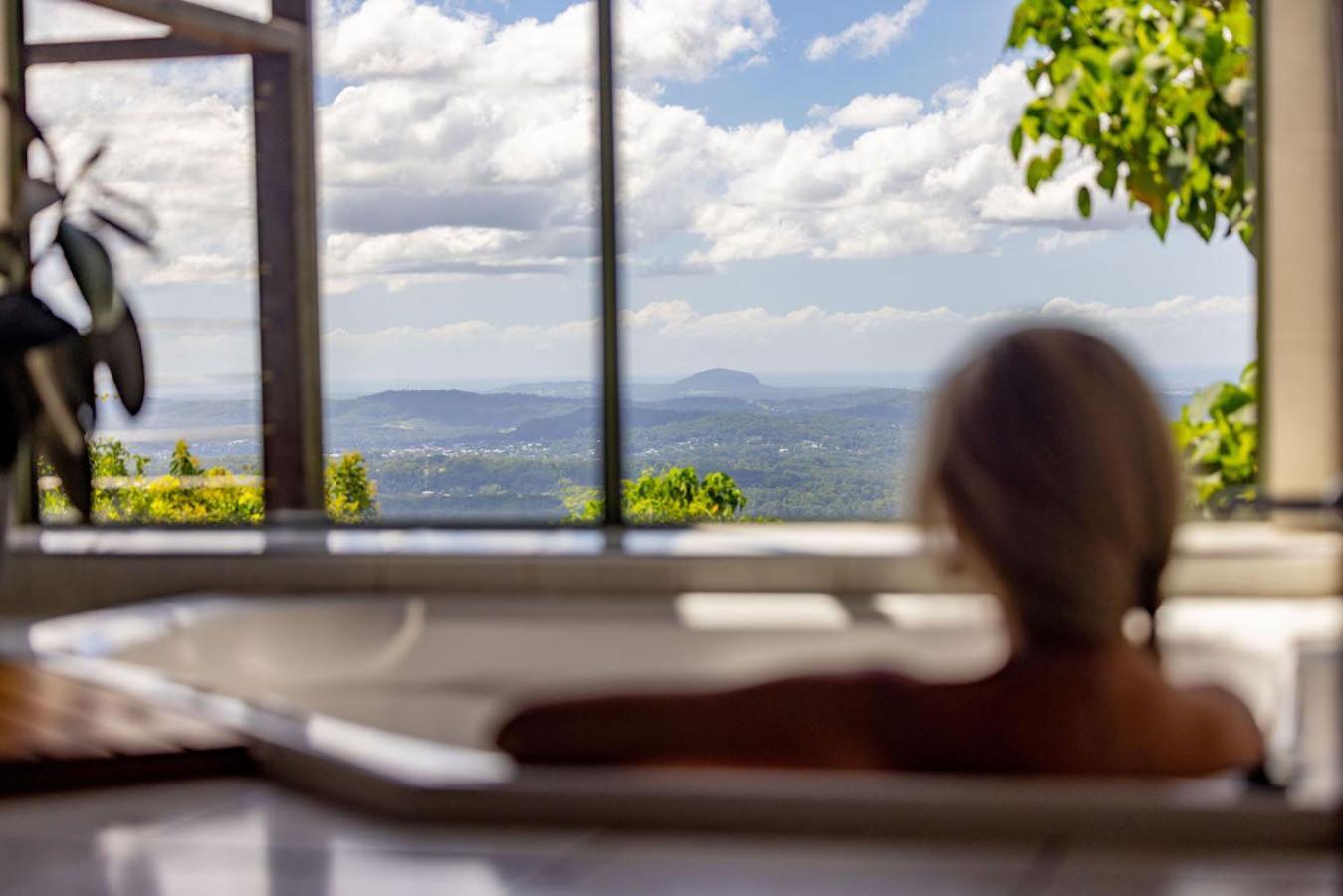 Treetops Seaview Montville Extérieur photo