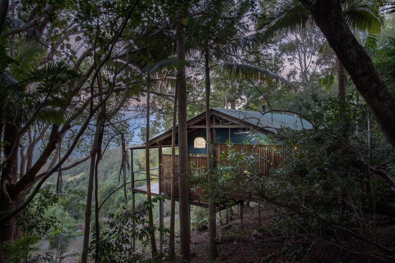 Treetops Seaview Montville Extérieur photo