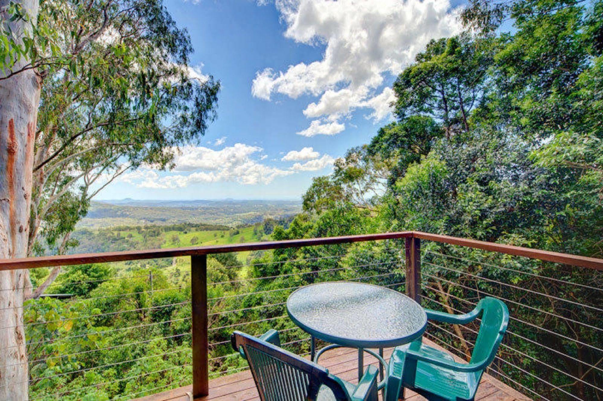 Treetops Seaview Montville Extérieur photo
