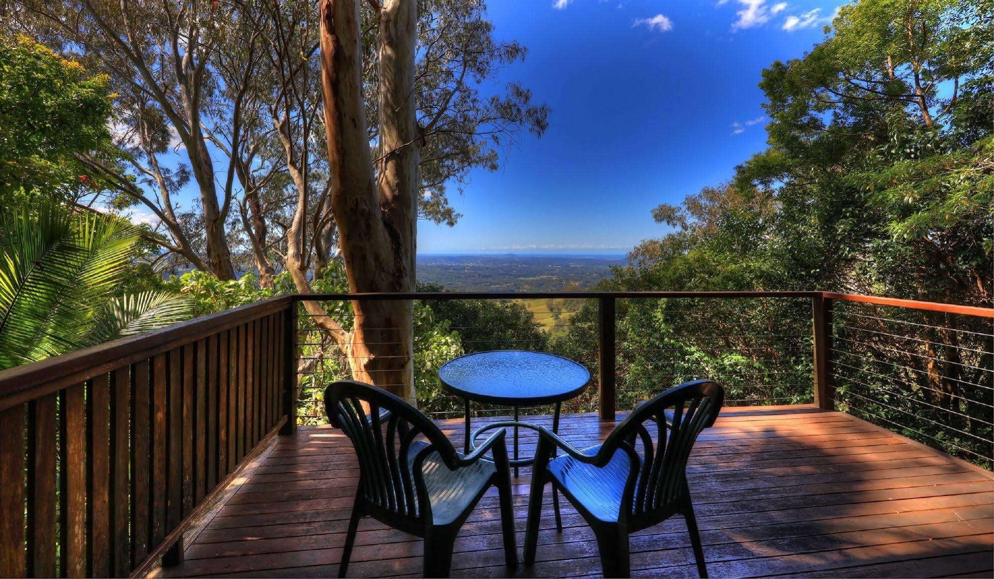 Treetops Seaview Montville Extérieur photo
