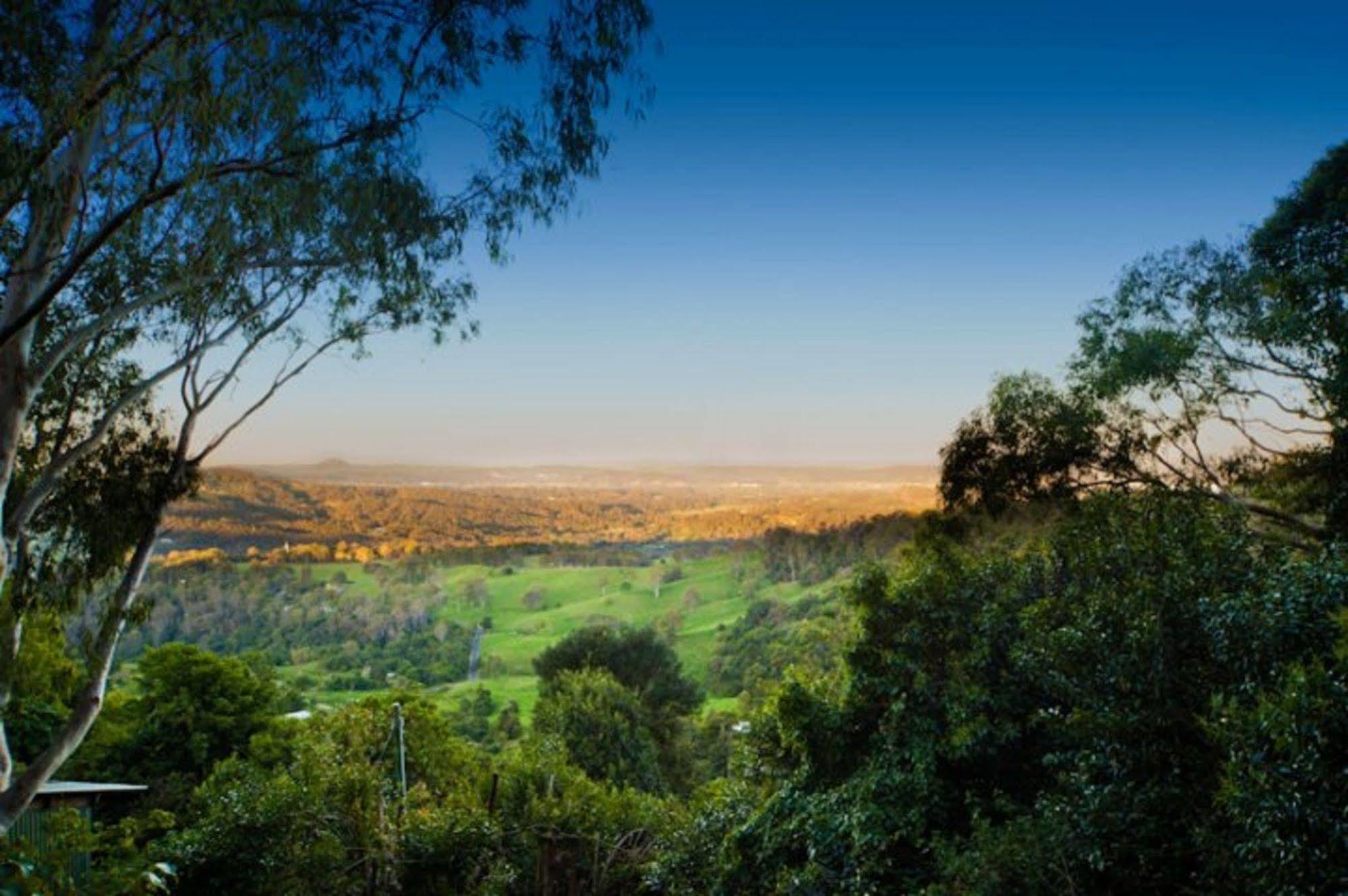 Treetops Seaview Montville Extérieur photo